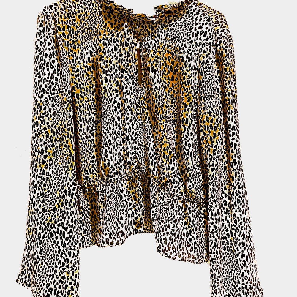 Brand New with Tags H&M Cheetah Print Blouse Keyhole Size 10